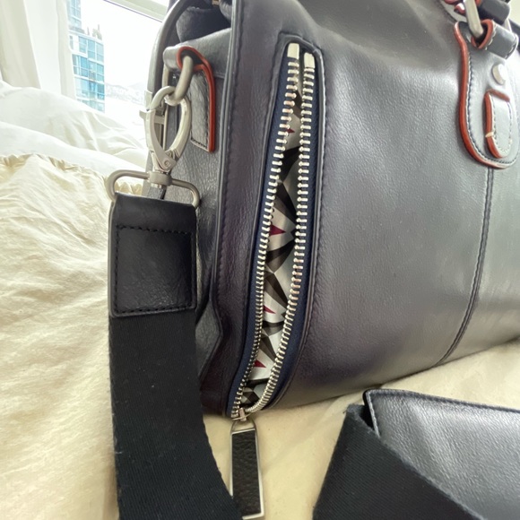 Dr’s Gentlemen Bag - Ted Baker - - Picture 6 of 13